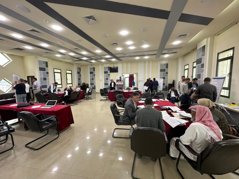 الجانب العملي التطبيقي من اللقاء السادس للدورة التدريبية المتقدمة في “التحكيم وحل النزاعات بالوسائل البديلة”